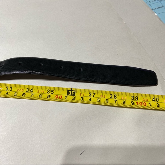 Ted Baker men’s reversible belt. Black & Dark brown. 40” long. - Picture 5 of 5